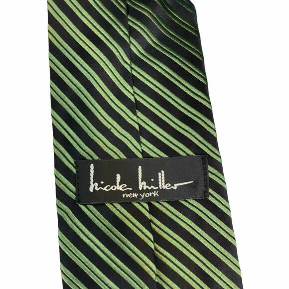 Nicole Miller Men's Tie Career 100% Silk Green‎ Black Diagonal Striped One Size - Picture 1 of 5
